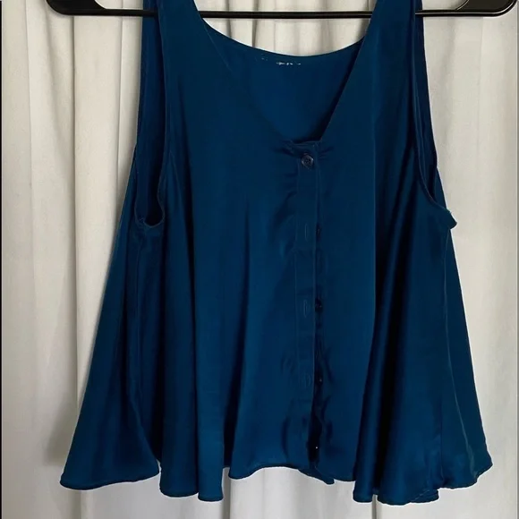 🙀Beautiful RoyalBlue Camisole/Teddie/Cropped-5 Front Buttons-Full Flowing Silky - Picture 13 of 16